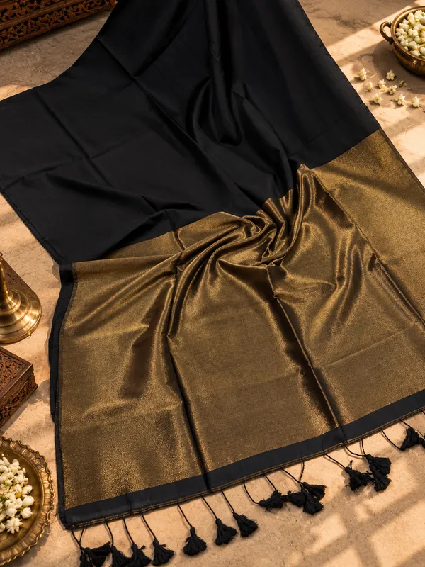 Pure_Cotton_Black_Golden_Zari_Pallu_Saree
