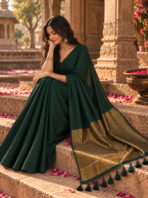 Pure_Cotton_Bottle_Green_Golden_Zari_Pallu_Saree