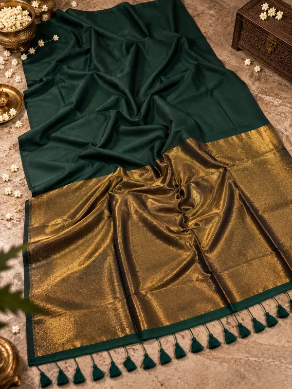 Pure_Cotton_Bottle_Green_Golden_Zari_Pallu_Saree