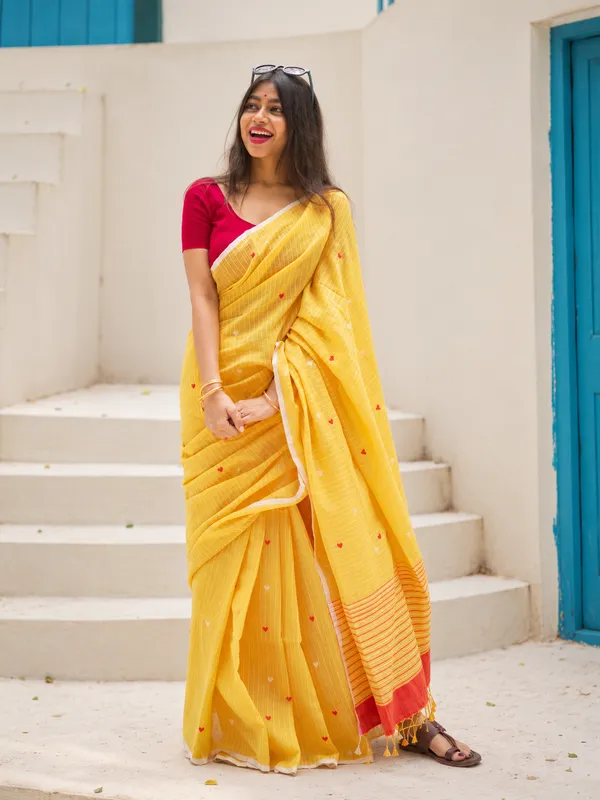 Gulnaar_-_Handwoven_Jamdani_Cotton_Yellow_Saree