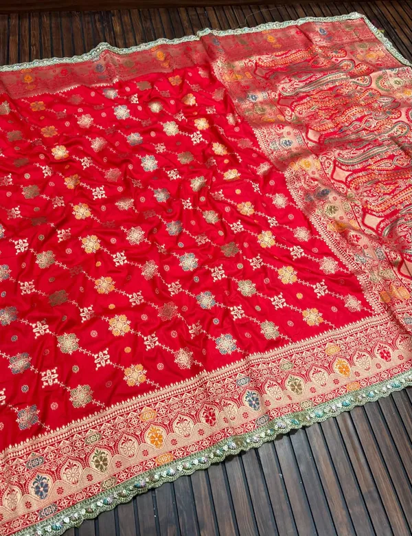 Coral_Red_Lakhnavi_Meena_Jacquard_Dola_Silk_Saree_With_Royal_Paisley_Pallu_And_Unstitched_Blouse