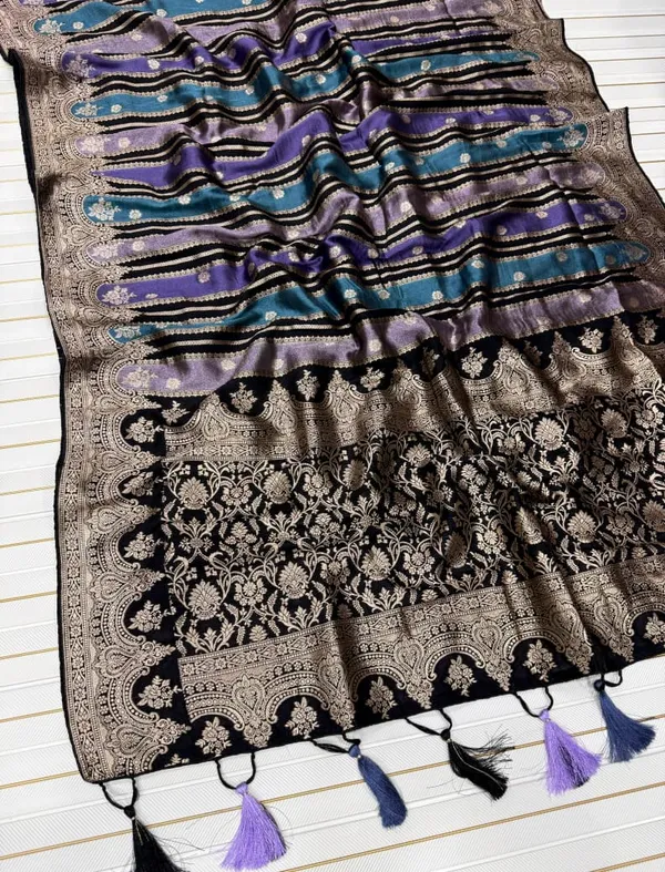 Midnight_Blue_Jari_Jacquard_Viscose_Khaddi_Crepe_Georgette_Saree_With_Tassel_Rich_Pallu_Unstitched_Blouse