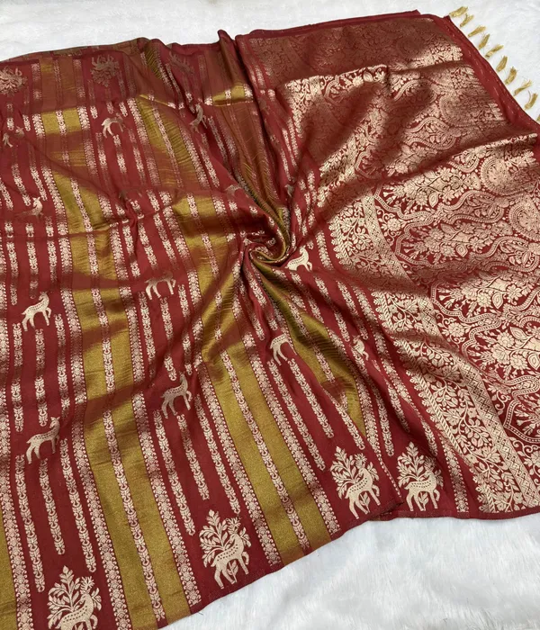 Maroon_Deer_Motif_Khaddi_Crepe_Georgette_Saree_With_Jacquard_Zari_Weaving_And_Unstitched_Blouse