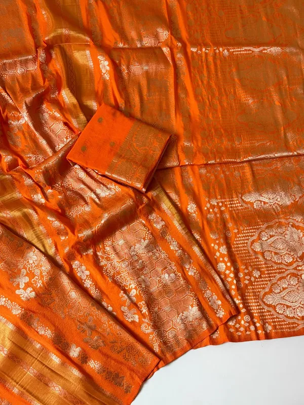 Orange_Floral_Zari_Chinya_Tissue_Silk_Saree_With_Geometric_Rich_Pallu_Unstitched_Blouse