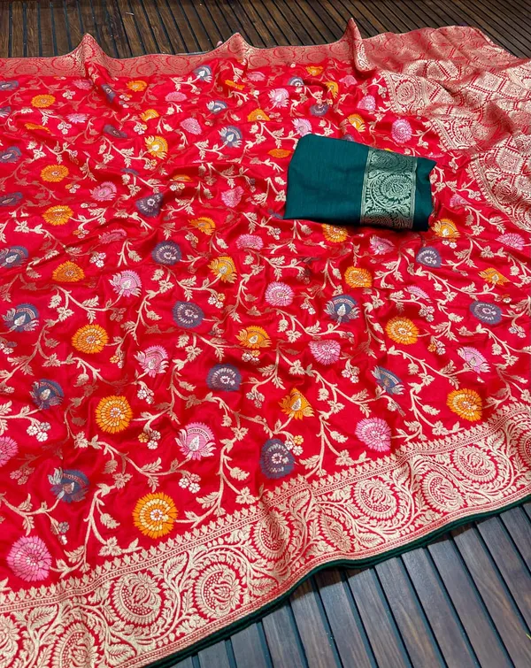 Crimson_Red_Meenakari_Jaal_Viscose_Dola_Silk_Saree_With_Grand_Zari_Border_Unstitched_Contrast_Blouse