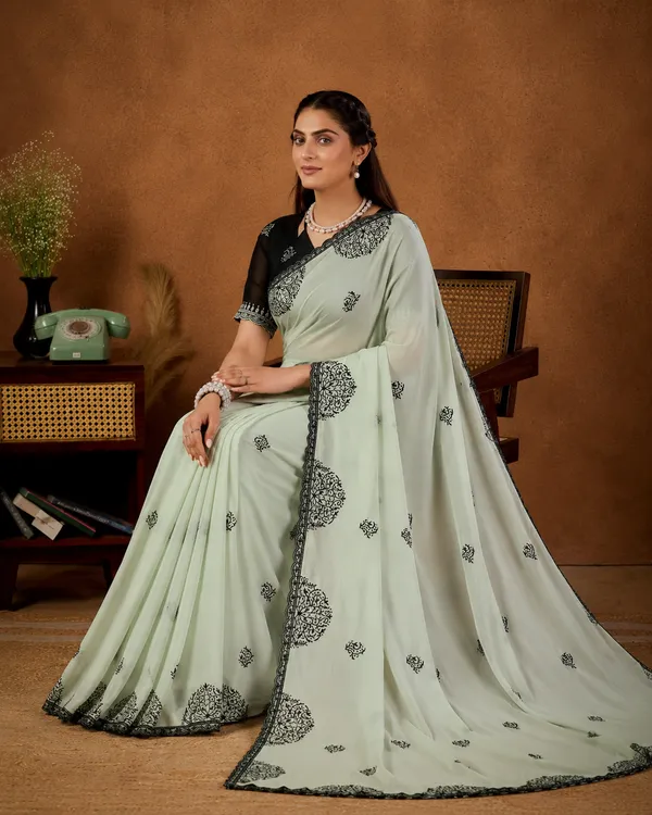 Pista_Green_Mandala_Art_Rangoli_Saree_With_Scallop_Border_Contrast_Unstitched_Blouse