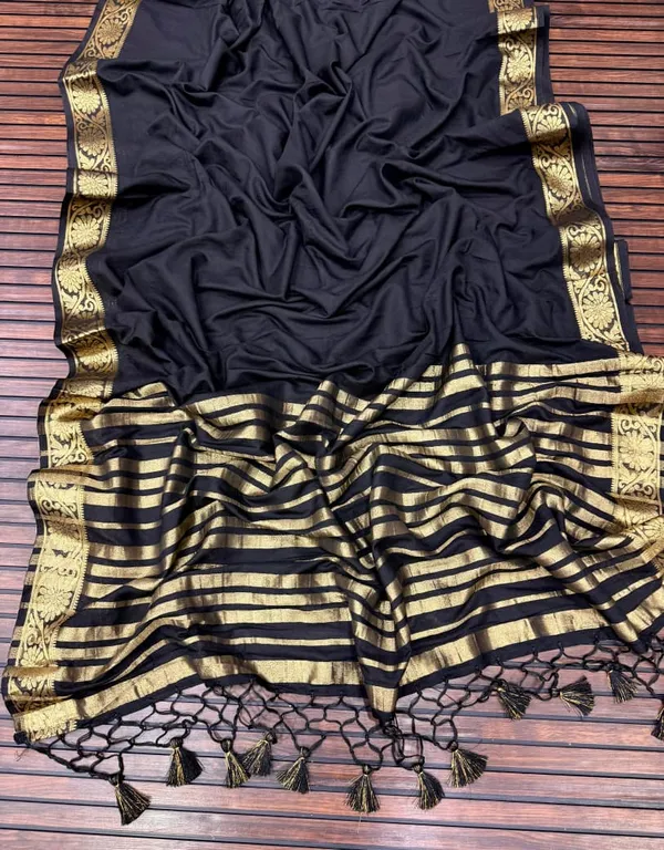 Classic_Black_Jari_Jacquard_Khaddi_Crepe_Georgette_Saree_With_Tassel_Pallu_Unstitched_Blouse