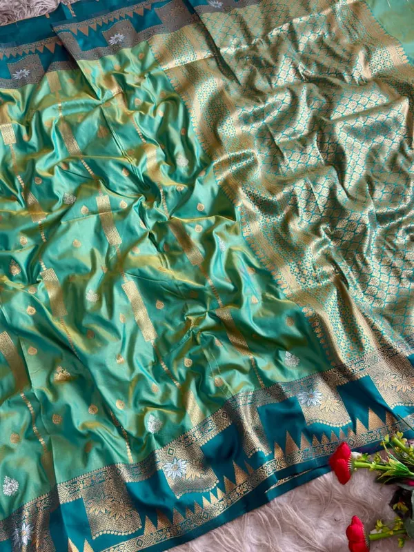 Sea_Green_Designer_Banarasi_Luxaria_Silk_Saree_With_Grand_Rich_Pallu_Unstitched_Brocade_Blouse