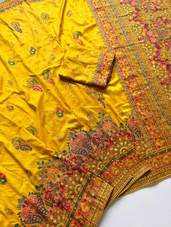 Premium_Mustard_Yellow_Kashmiri_Woven_Rajwadi_Pashmina_Dola_Silk_Saree_With_Tassel_Pallu_Unstitched_Blouse