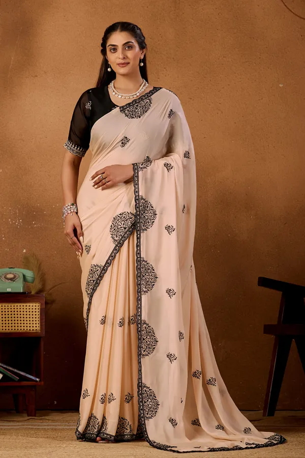 Cream_Beige_Mandala_Art_Rangoli_Saree_With_Scallop_Border_Contrast_Unstitched_Blouse
