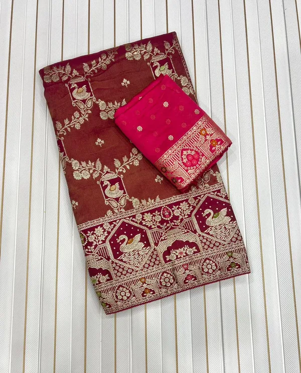 Maroon_Swan_Motif_Tisu_Shimmer_Viscose_Silk_Saree_With_Rich_Pallu_Unstitched_Blouse