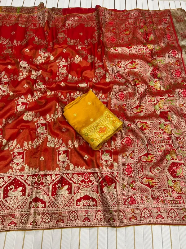 Scarlet_Red_Swan_Motif_Tisu_Shimmer_Viscose_Silk_Saree_With_Heritage_Pallu_Unstitched_Blouse