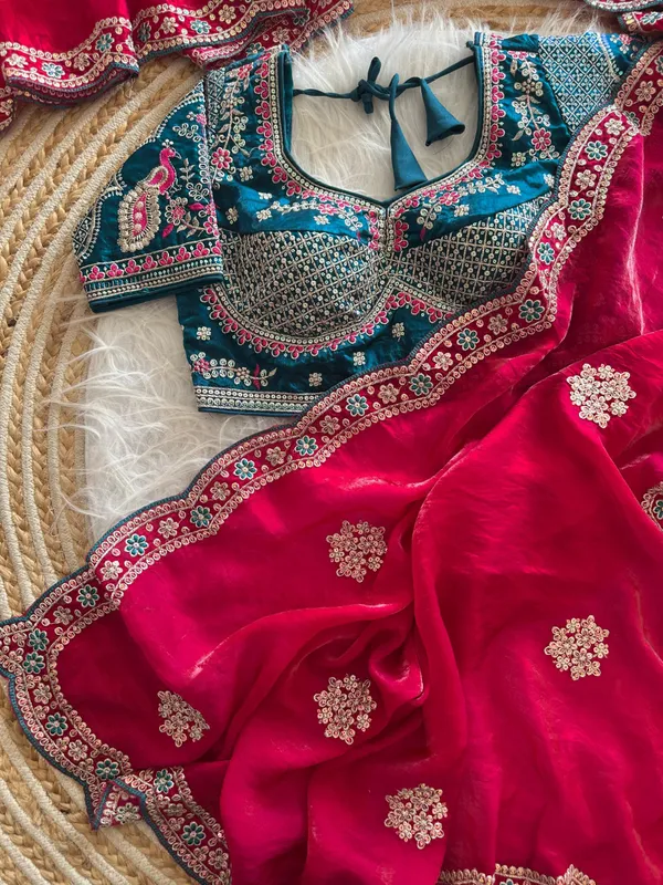 Fuchsia_Pink_Sequins_Embroidered_Fendy_Satin_Designer_Saree_With_Stitched_Blouse