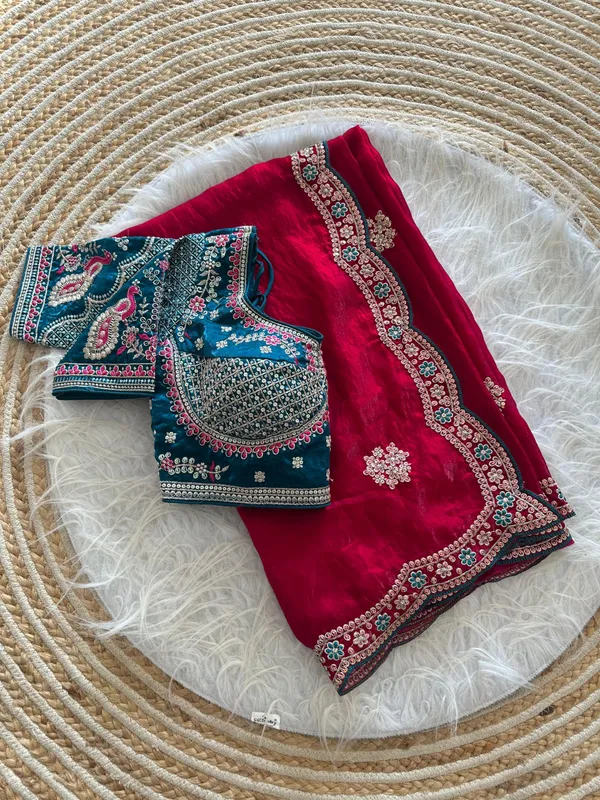Fuchsia_Pink_Sequins_Embroidered_Fendy_Satin_Designer_Saree_With_Stitched_Blouse