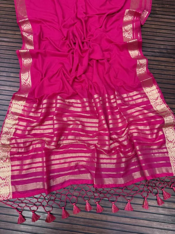 Hot_Pink_Jari_Jacquard_Khaddi_Crepe_Georgette_Saree_With_Tassel_Pallu_Unstitched_Blouse
