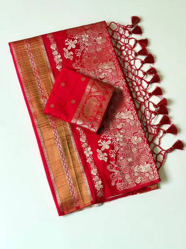Crimson_Red_Floral_Zari_Chinya_Tissue_Silk_Saree_With_Geometric_Rich_Pallu_Unstitched_Blouse
