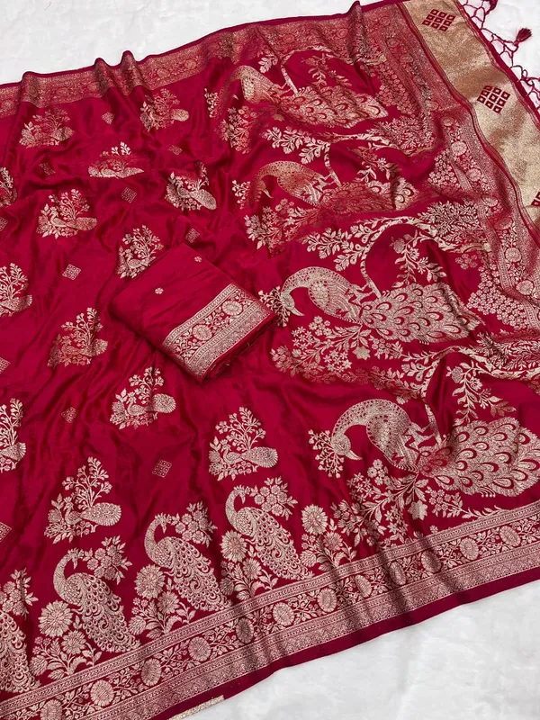 Deep_Magenta_Peacock_Jacquard_Satin_Silk_Saree_With_Rich_Pallu_Unstitched_Running_Blouse