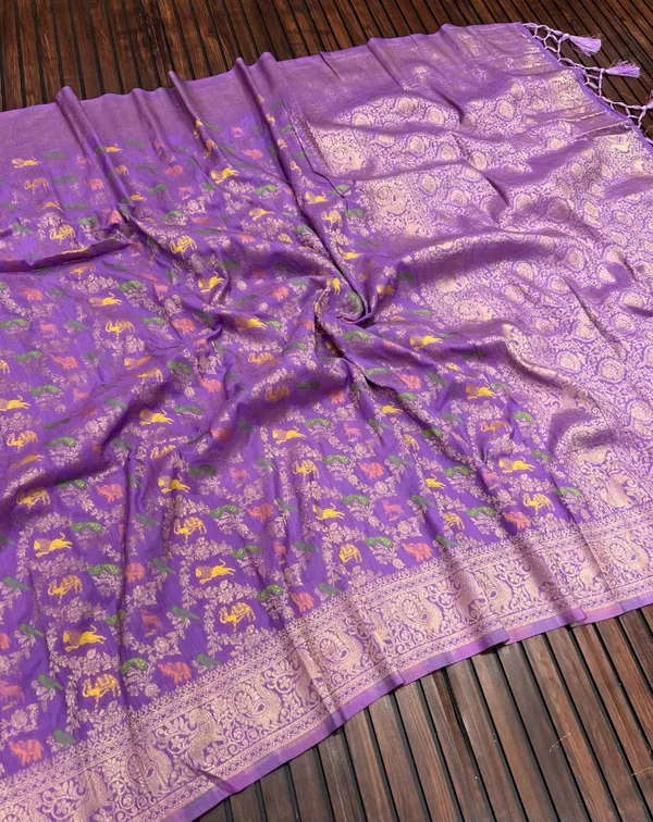 Lavender_Animal_Motif_Kadi_Crepe_Georgette_Saree_With_Meenakari_Jaal_Rich_Pallu_Unstitched_Blouse