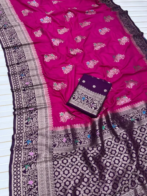 Rani_Pink_Floral_Meena_Khadi_Crepe_Georgette_Saree_With_Antique_Zari_Rich_Pallu_And_Unstitched_Blouse