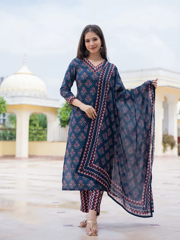Navy_Blue_Floral_Printed_Muslin_Cotton_Straight_Kurta_Set_With_Trousers_&_Mul_Cotton_Dupatta