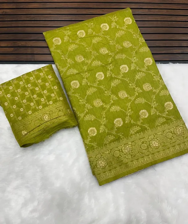 Olive_Green_Floral_Jaal_Banarasi_Dola_Silk_Saree_With_Antique_Zari_Grand_Pallu_Unstitched_Blouse