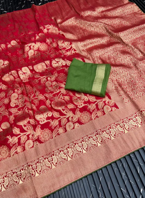 Crimson_Red_Floral_Zari_Khaddi_Crepe_Georgette_Saree_With_Rich_Woven_Pallu_Unstitched_Blouse