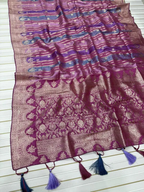 Rose_Pink_Gold_Jari_Jacquard_Viscose_Khaddi_Crepe_Georgette_Saree_With_Tassel_Rich_Pallu_Unstitched_Blouse