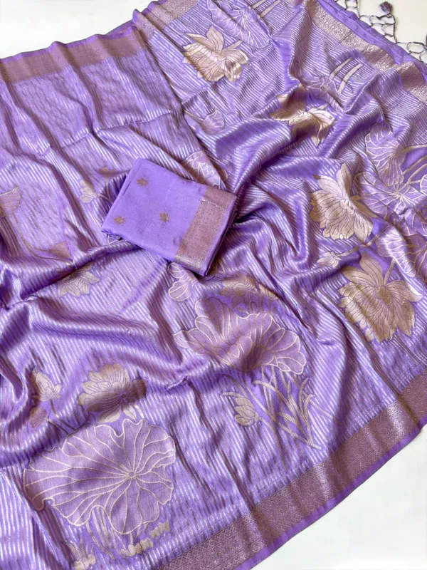 Lavender_Lotus_Jacquard_Georgette_Saree_With_Silver_Golden_Zari_Rich_Pallu_Unstitched_Blouse