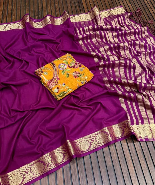 Royal_Magenta_Khaddi_Crepe_Georgette_Saree_With_Zari_Woven_Pallu_And_Designer_Dual_Unstitched_Blouse