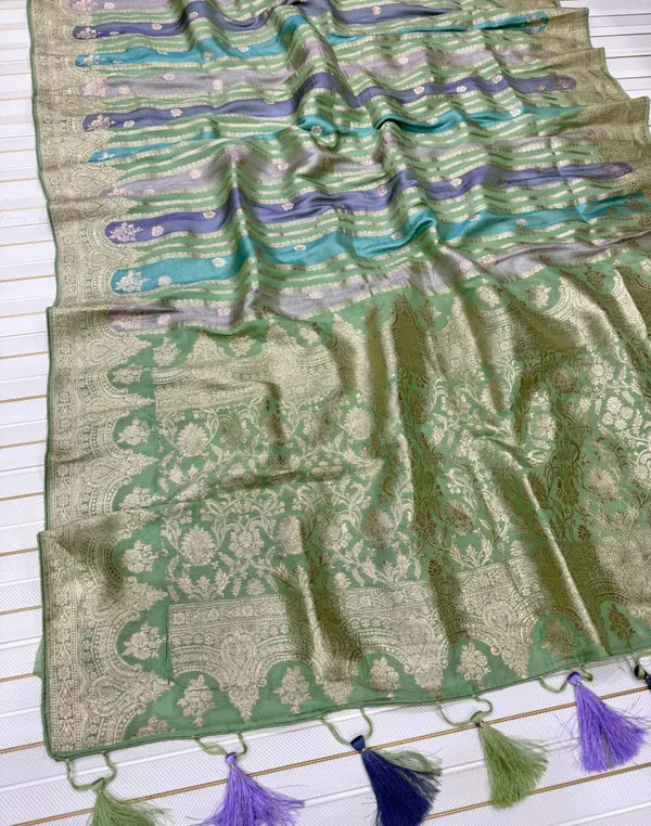 Sea_Green_Gold_Jari_Jacquard_Viscose_Khaddi_Crepe_Georgette_Saree_With_Tassel_Rich_Pallu_Unstitched_Blouse