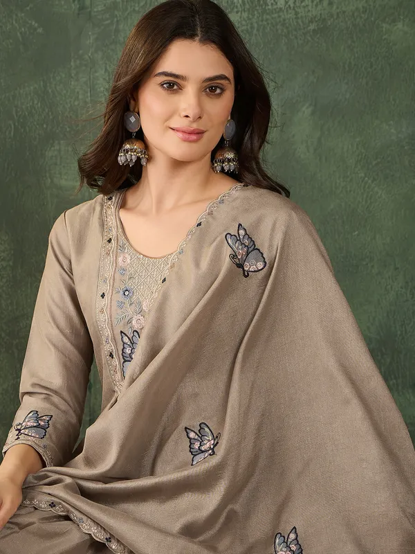 Vichitra_Silk_with_Lining_Embroidered_Flared_Kurta_with_Pant_and_Dupatta