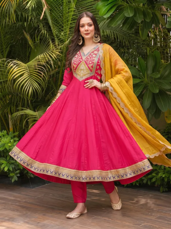 Vichitra_Silk_with_Lining_Embroidered_Flared_Kurta_with_Pant_and_Dupatta