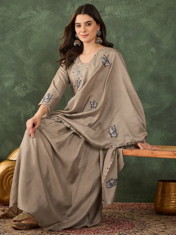 Vichitra_Silk_with_Lining_Embroidered_Flared_Kurta_with_Pant_and_Dupatta