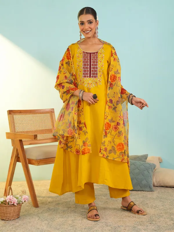 Viscose_Silk_Embroidered_A-Line_Kurta_Set_With_Pant_&_Digital_Print_Dupatta