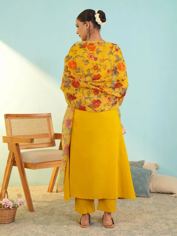Viscose_Silk_Embroidered_A-Line_Kurta_Set_With_Pant_&_Digital_Print_Dupatta