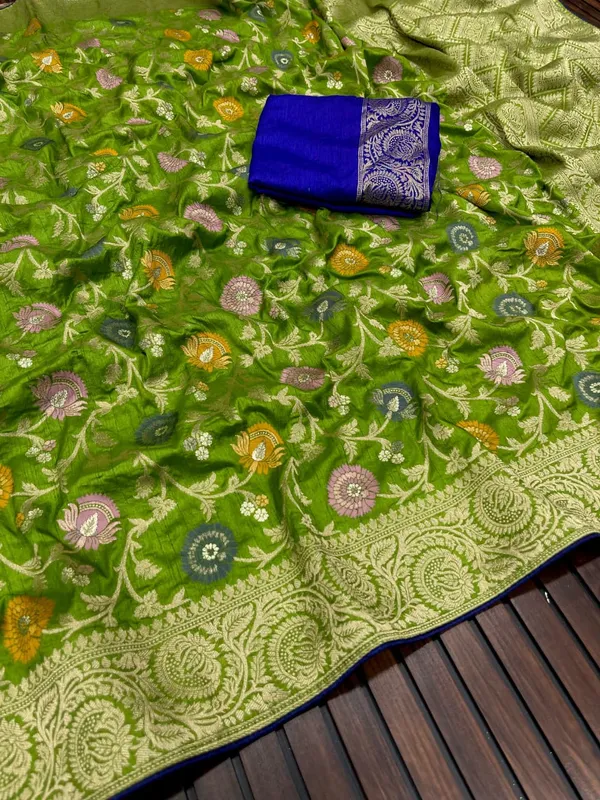 Olive_Green_Meenakari_Jaal_Viscose_Dola_Silk_Saree_With_Rich_Zari_Pallu_Unstitched_Contrast_Blouse