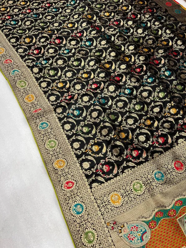 Black_Lakhnavi_Meena_Dola_Silk_Saree_With_Jacquard_Jaal_Rich_Pallu_And_Unstitched_Blouse