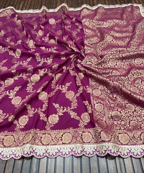 Wine_Purple_Floral_Jacquard_Khadi_Crepe_Georgette_Saree_With_Sequins_Cutwork_Lace_Unstitched_Blouse