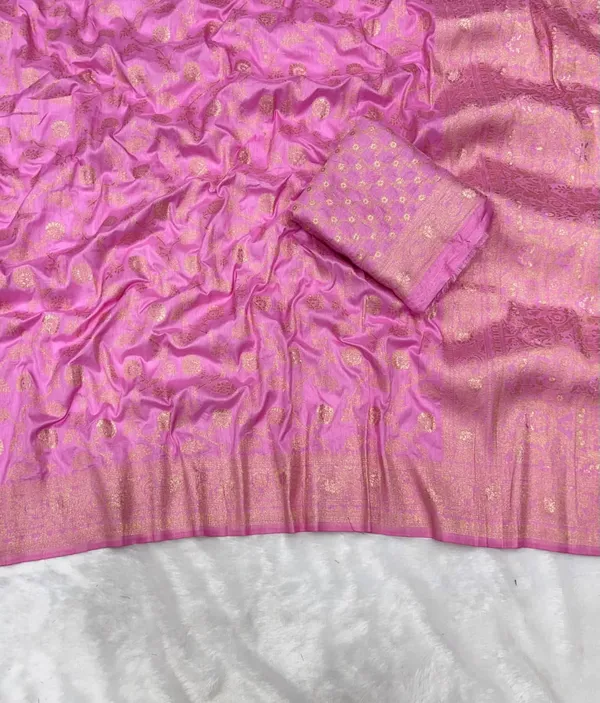 Baby_Pink_Floral_Jaal_Banarasi_Dola_Silk_Saree_With_Antique_Zari_Heritage_Weave_Unstitched_Blouse