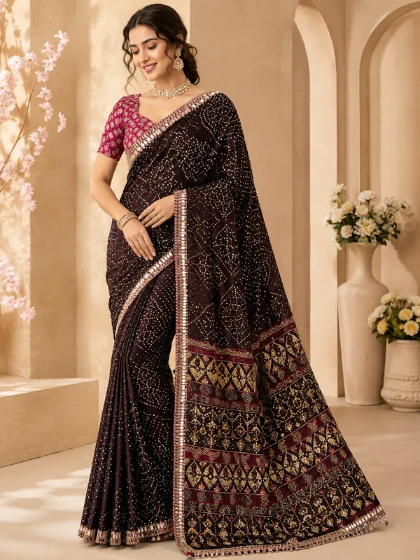 Black_Chakra_Bandhani_Print_Crepe_Silk_Saree_With_Ajrakh_Print_Pallu_Mirror_Work_Unstitched_Blouse