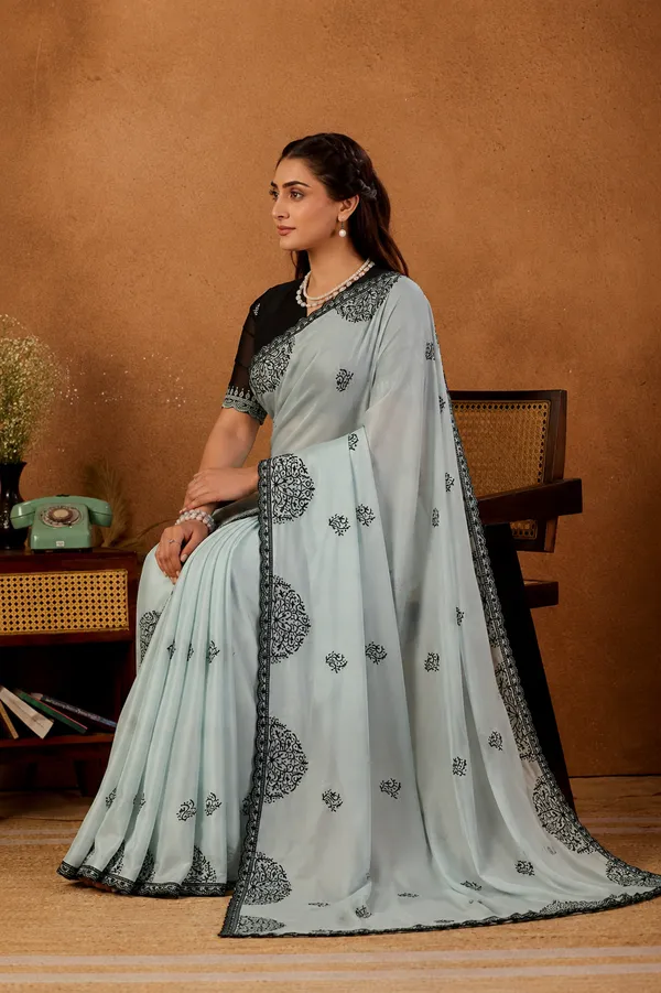 Mint_Green_Mandala_Art_Rangoli_Saree_With_Scallop_Border_Contrast_Unstitched_Blouse