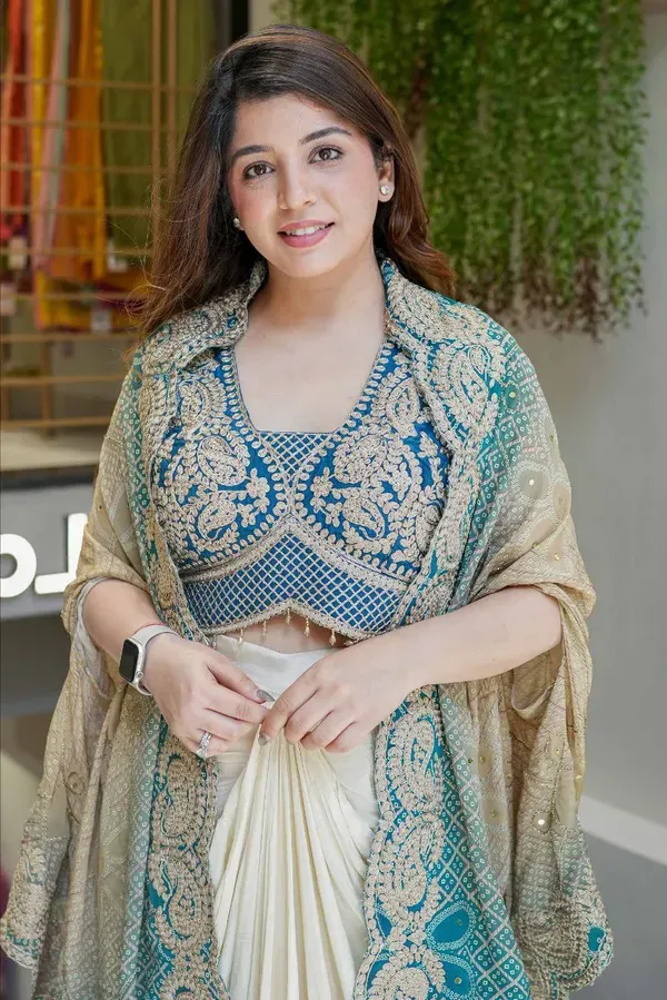 Elegant_Teal_Blue_Indowestern_Three_Piece_Dhoti_Set_With_Bandhani_Print_Shr