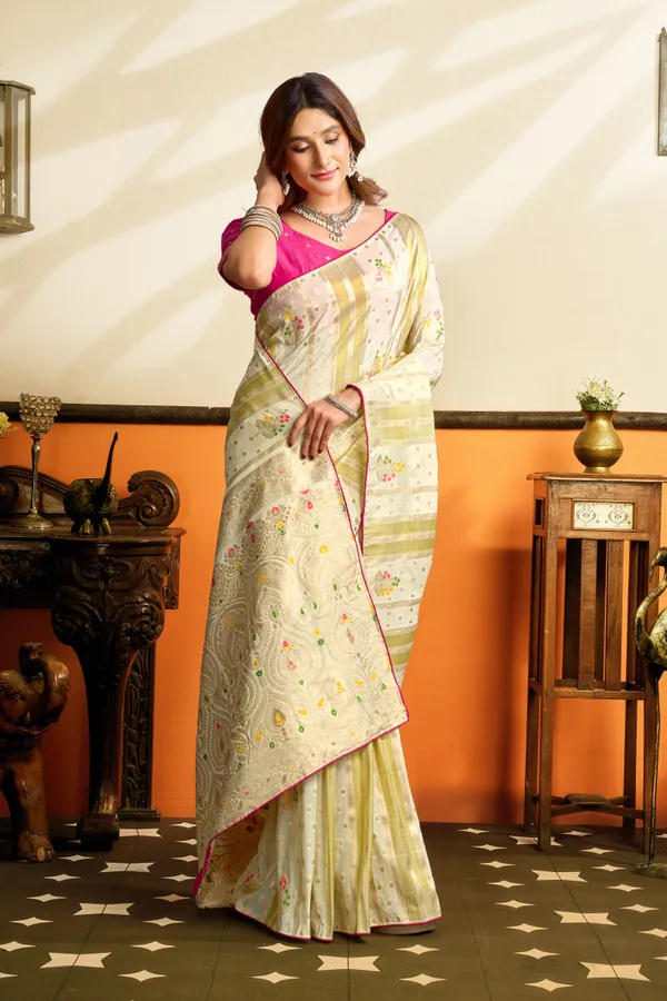 Ivory_Floral_Minakari_Chinya_Tissue_Viscose_Crepe_Silk_Saree_With_Rich_Pallu_Unstitched_Contrast_Blouse