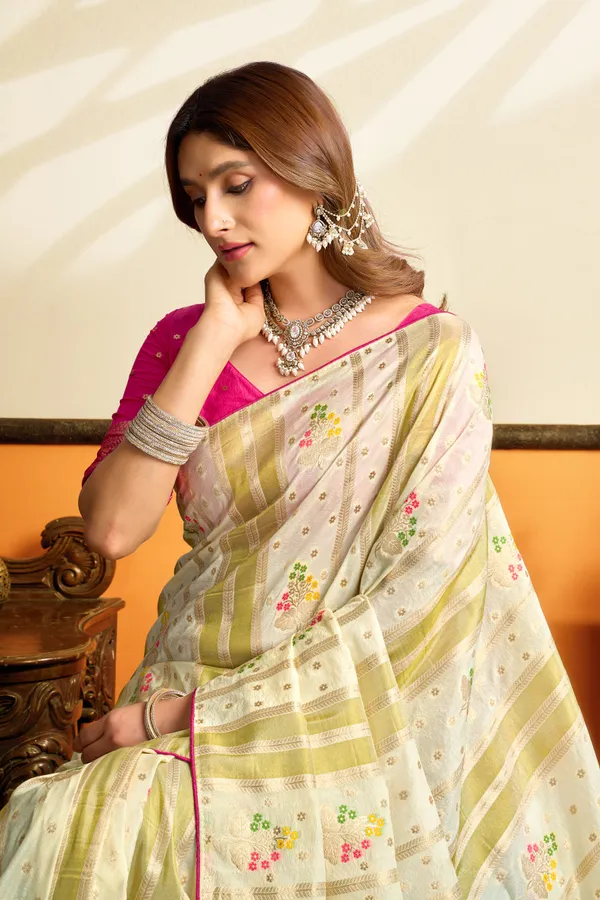 Ivory_Floral_Minakari_Chinya_Tissue_Viscose_Crepe_Silk_Saree_With_Rich_Pallu_Unstitched_Contrast_Blouse