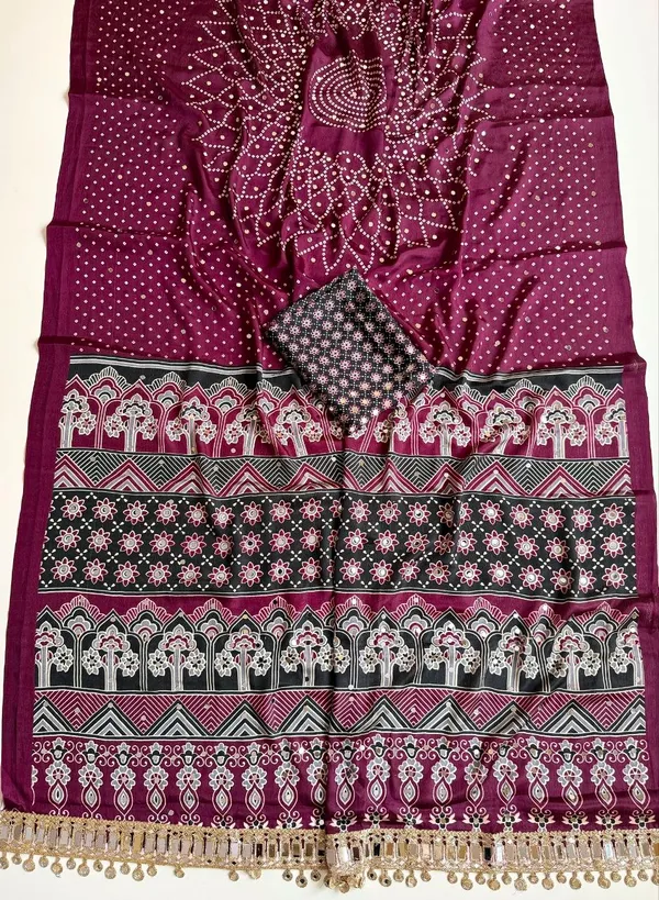 Maroon_Bandhani_Print_Crepe_Silk_Saree_With_Ajrakh_Print_Pallu_And_Mirror_Embellished_Border_Unstitched_Blouse