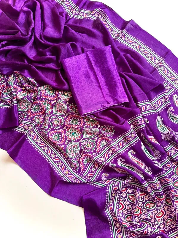 Purple_Ajrak_Print_Pure_Soft_Crepe_Silk_Saree_With_Mirror_Work_Embellished_Pallu_And_Unstitched_Blouse