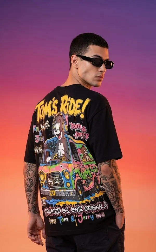Tom_&_Jerry_Bn12_Graffiti_Style_Oversized_T-Shirt
