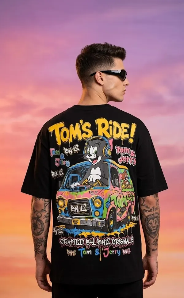 Tom_&_Jerry_Bn12_Graffiti_Style_Oversized_T-Shirt