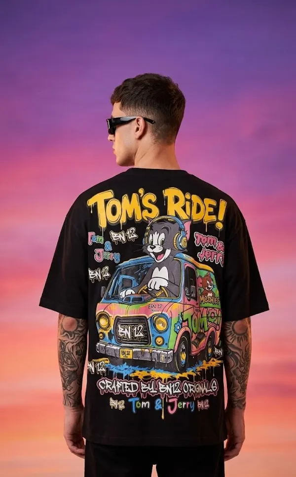 Tom_&_Jerry_Bn12_Graffiti_Style_Oversized_T-Shirt