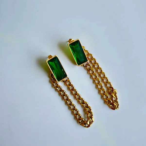 Emerald_Link_Earrings